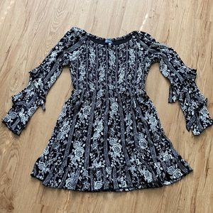 Beautiful dress size XL girls